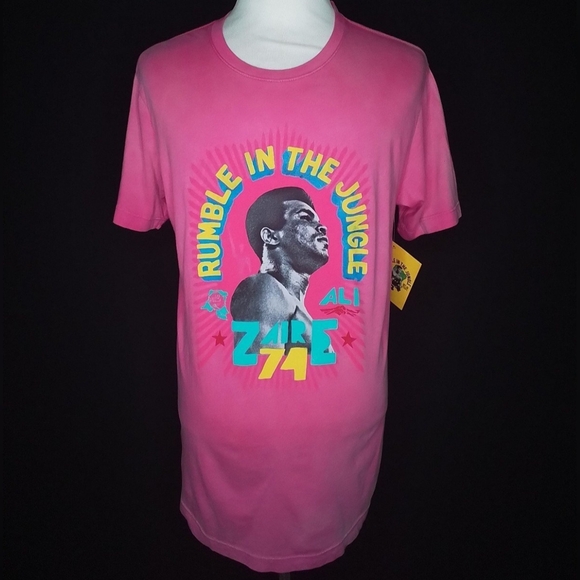 Mens Rumble In The Jungle  Zaire 74 Muhammed Ali Pink Shirt Sz Large - Picture 1 of 6